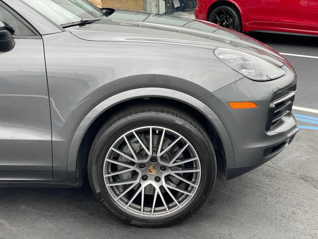 Used 2022 Porsche Cayenne S AWD/4WD image 18