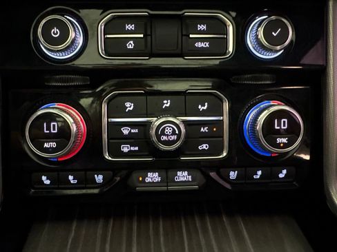 Used 2021 GMC Yukon Denali w/ Denali Premium Package AWD/4WD image 33