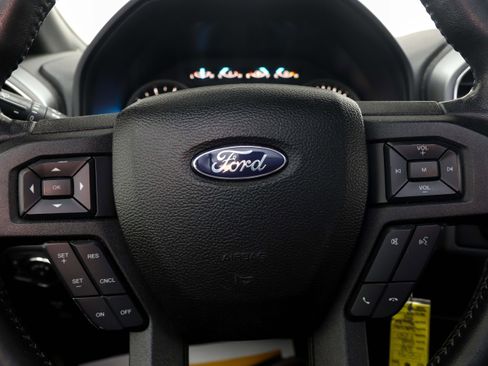 Used 2018 Ford F150 XLT w/ Equipment Group 302A Luxury AWD/4WD image 20