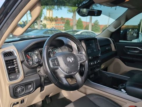 Used 2021 RAM 1500 2WD Crew Cab image 7