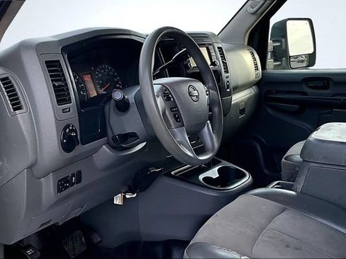 Used 2021 Nissan NV 3500 SV RWD image 15