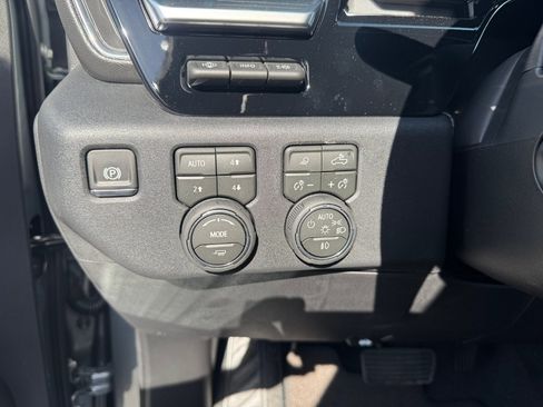 New 2026 Chevrolet Silverado 1500 High Country w/ Technology Package AWD/4WD image 12