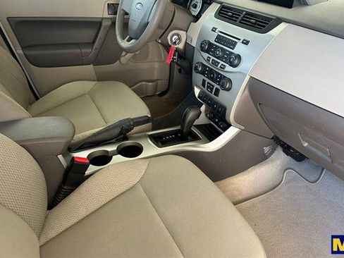 Used 2011 Ford Focus S FWD image 18