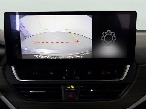 Used 2025 Nissan Altima 2.5 SV w/ SV Special Edition Package image 10