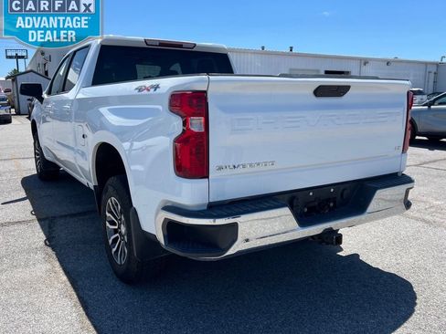 Used 2020 Chevrolet Silverado 1500 LT w/ Convenience Package AWD/4WD image 4