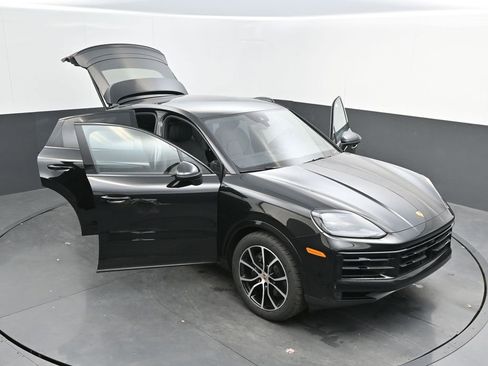 New 2026 Porsche Cayenne Coupe image 49