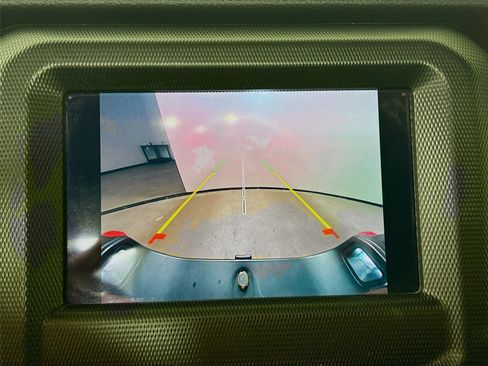 Used 2021 Jeep Gladiator Rubicon w/ Safety Group image 15