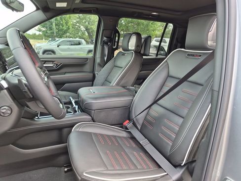 New 2026 GMC Yukon XL AT4 Ultimate AWD/4WD image 21