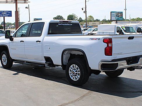 Used 2025 Chevrolet Silverado 2500 W/T w/ WT/CX Safety Package AWD/4WD image 4