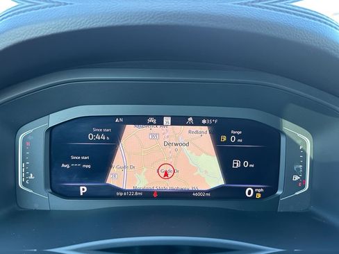 Used 2020 Volkswagen Atlas Cross Sport SEL Premium image 13