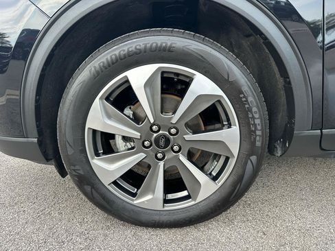 Used 2025 Ford Escape Platinum AWD/4WD image 15