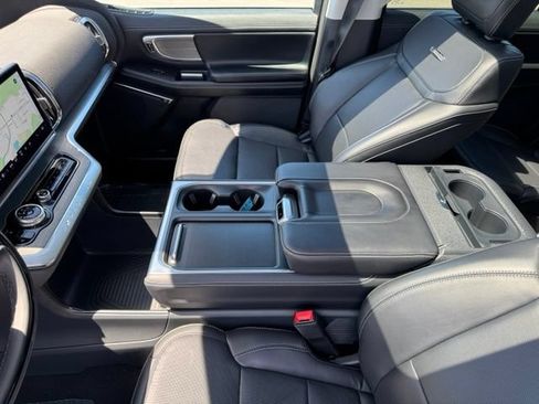 Used 2025 Ford Expedition Platinum AWD/4WD image 65