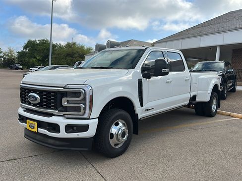 New 2026 Ford F350 Platinum AWD/4WD image 4