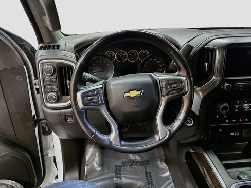 Used 2021 Chevrolet Silverado 1500 LT Trail Boss image 11