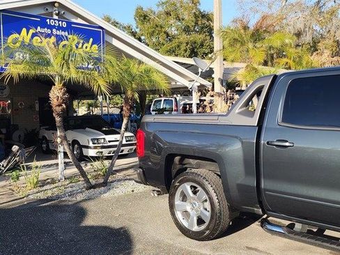 Used 2017 Chevrolet Silverado 1500 LT w/ High Desert Package RWD image 8