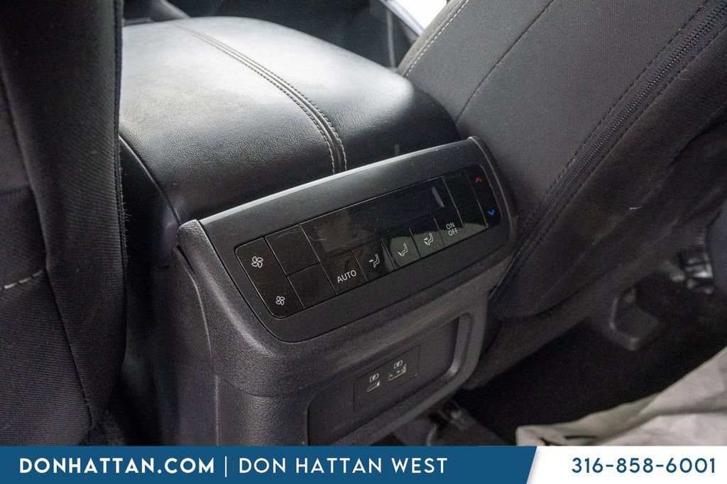 Used 2022 Nissan Pathfinder SV FWD image 20