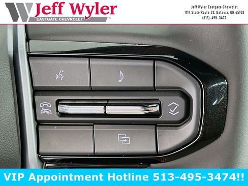 New 2025 Chevrolet Colorado Z71 image 16