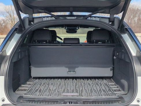 Used 2026 Land Rover Range Rover Velar Dynamic SE image 16