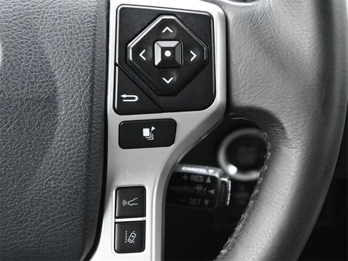 Used 2020 Toyota Tundra Limited w/ Limited Premium Package image 8