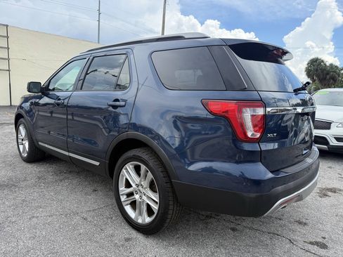 Used 2016 Ford Explorer XLT w/ Equipment Group 202A AWD/4WD image 5