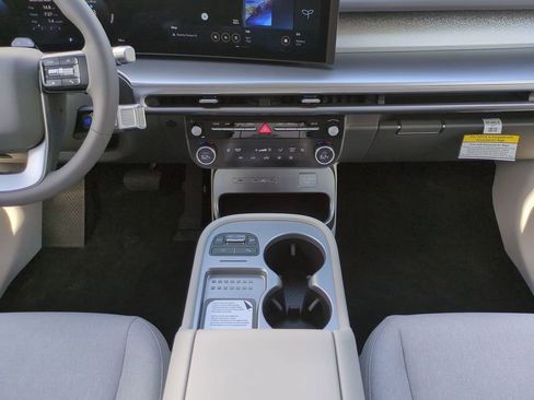 New 2026 Hyundai Ioniq 9 SE AWD/4WD image 18