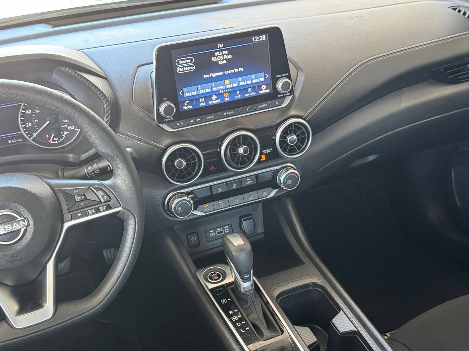 Used 2025 Nissan Sentra SV FWD image 19