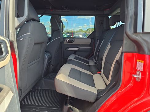 Certified 2023 Ford Bronco Wildtrak image 12