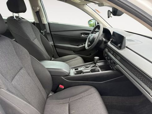 Used 2025 Honda Accord LX image 14