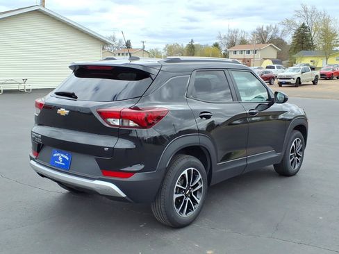 Used 2025 Chevrolet TrailBlazer LT AWD/4WD image 6