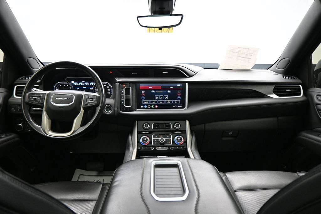 Used 2021 GMC Yukon Denali w/ Denali Premium Package AWD/4WD image 15