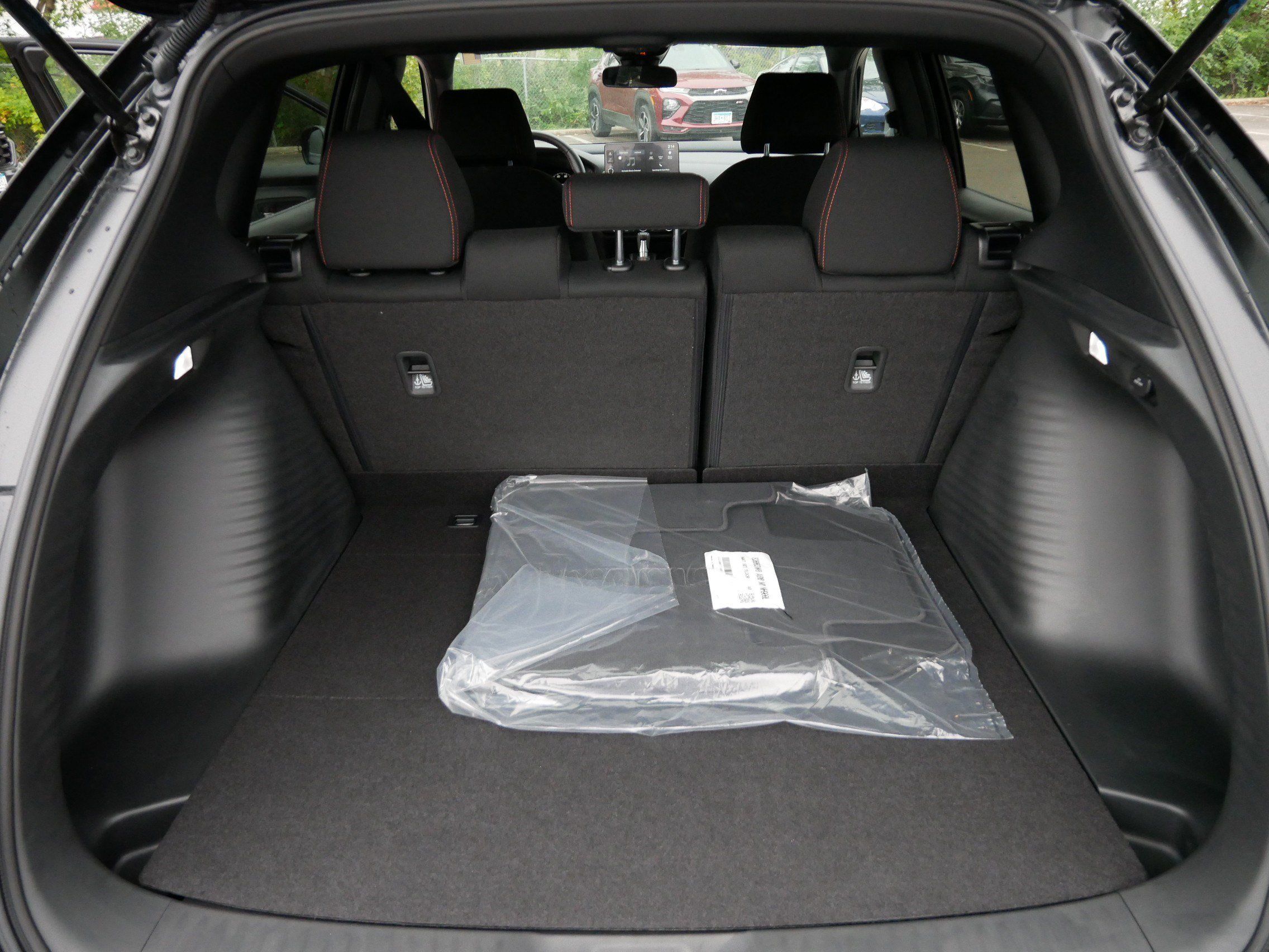 Used 2027 Honda HR-V Sport image 18