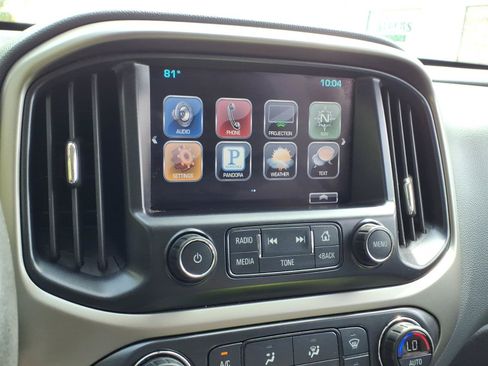 Used 2016 Chevrolet Colorado Z71 AWD/4WD image 10