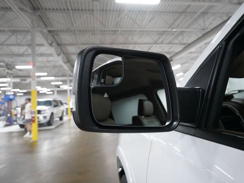 Used 2021 RAM 1500 Laramie AWD/4WD image 23