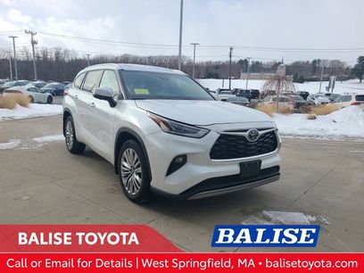 Used 2023 Toyota Highlander Platinum