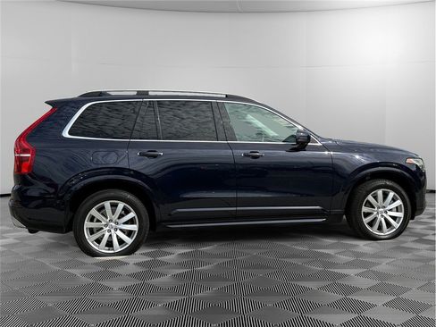 Used 2016 Volvo XC90 T6 Momentum w/ Momentum Plus Package AWD/4WD image 6