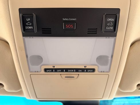 Used 2013 Lexus LS 460 w/ Comfort Pkg RWD image 13