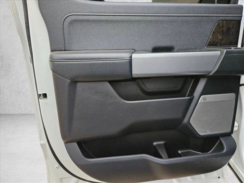 Used 2024 Ford F250 Lariat w/ FX4 Off-Road Package image 18