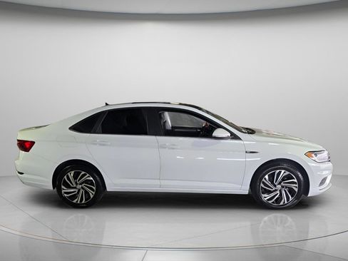 Used 2020 Volkswagen Jetta SEL Premium FWD image 4