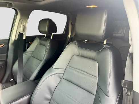Used 2021 Honda CR-V Touring image 18