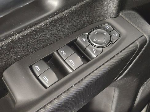 Used 2021 Chevrolet Silverado 2500 Custom w/ Custom Value Package AWD/4WD image 23