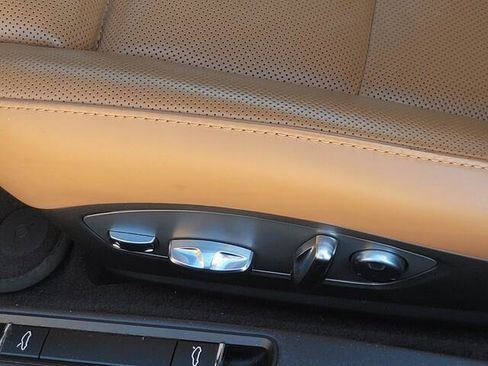 Used 2024 Porsche 718 Cayman image 25