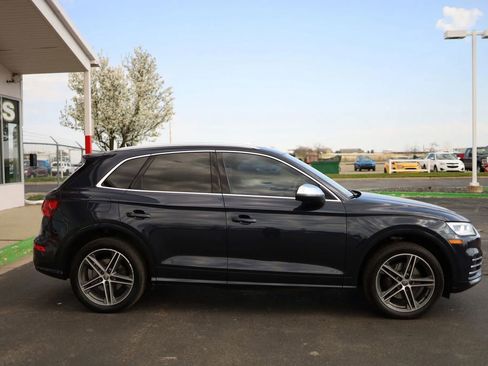 Used 2019 Audi SQ5 Premium w/ Convenience Package AWD/4WD image 4