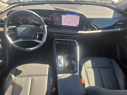 Certified 2025 Audi Q5 Premium w/ Convenience Package AWD/4WD image 16