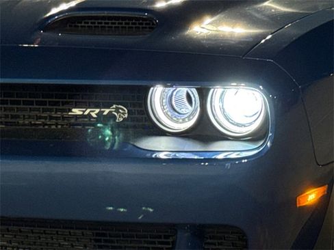 Used 2023 Dodge Challenger SRT Hellcat w/ Driver Convenience Group image 4