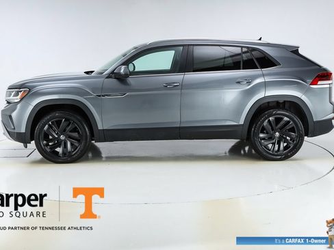 Used 2023 Volkswagen Atlas Cross Sport SE w/ Black Wheel Package FWD image 2