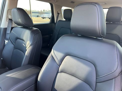 New 2026 Nissan Pathfinder SL AWD/4WD image 13