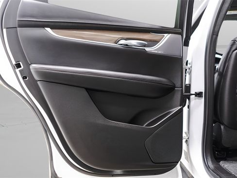 Used 2021 Cadillac XT5 Sportv w/ Platinum Package image 31