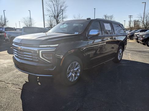 New 2025 Chevrolet Suburban Premier w/ Sun And Tow Package image 3