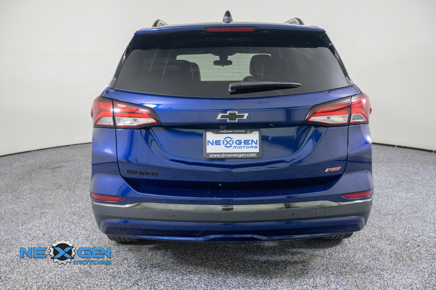 Used 2022 Chevrolet Equinox RS w/ LPO, Floor Liner Package FWD image 7