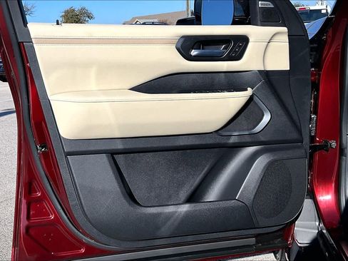 New 2026 Nissan Armada Platinum image 10